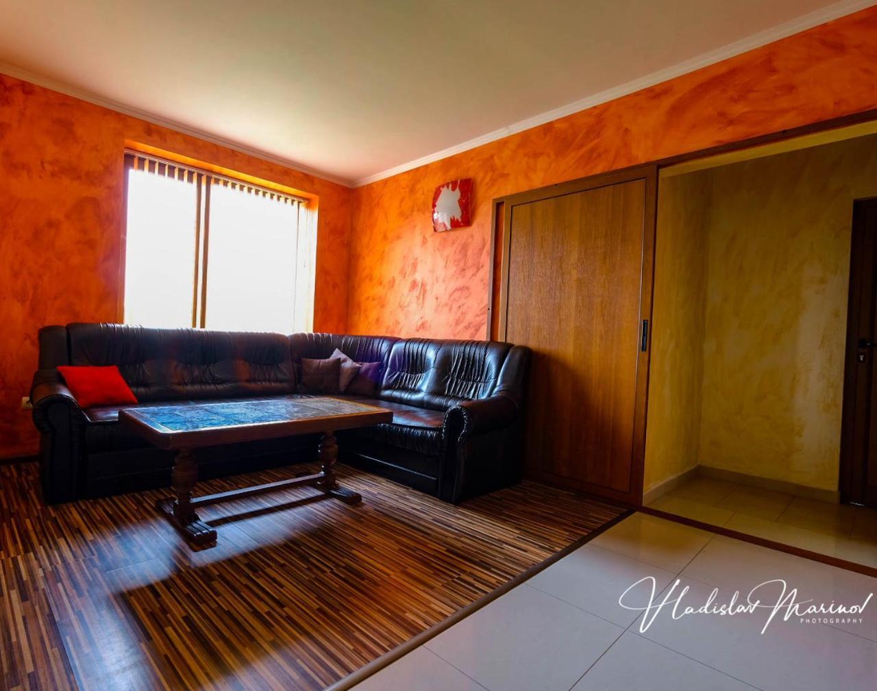 Bachvarovi Villas Tryavna Bagian luar foto